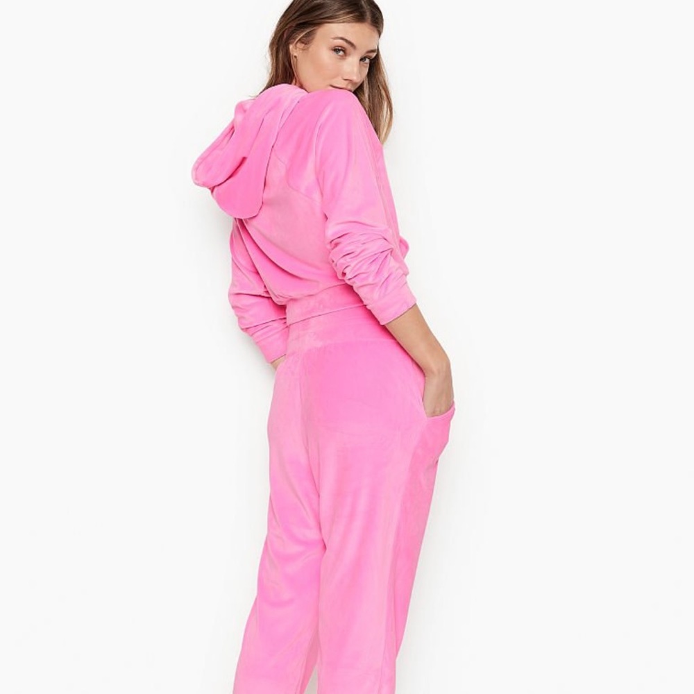 VS VELOUR TOP ONLY